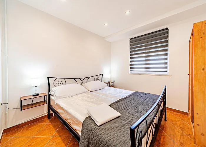 Stunning In With House Sea View *