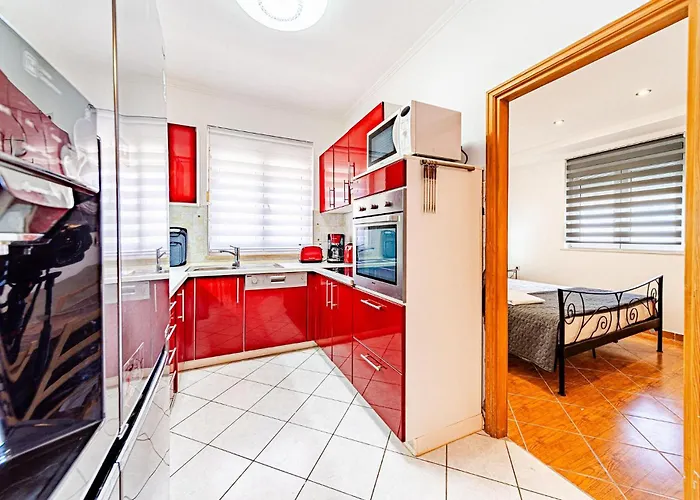 Stunning In With House Sea View 아파트