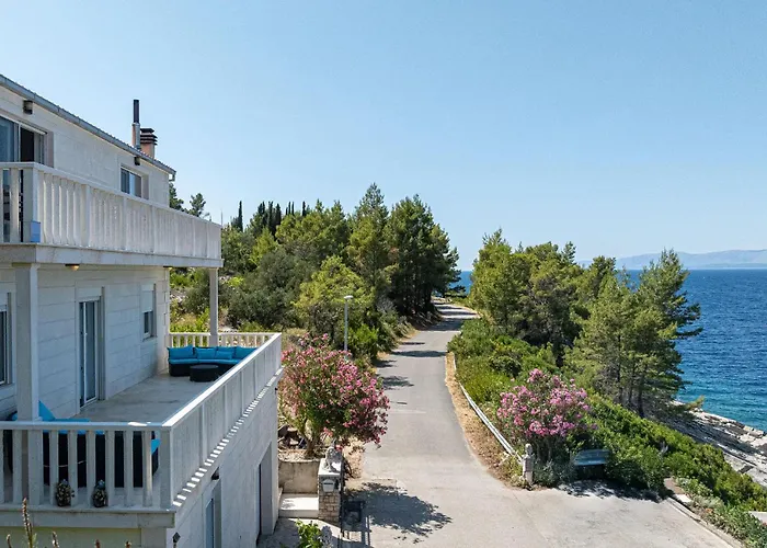 Stunning In With House Sea View 아파트 *