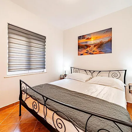 Stunning In With House Sea View