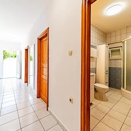 Stunning In With House Sea View *